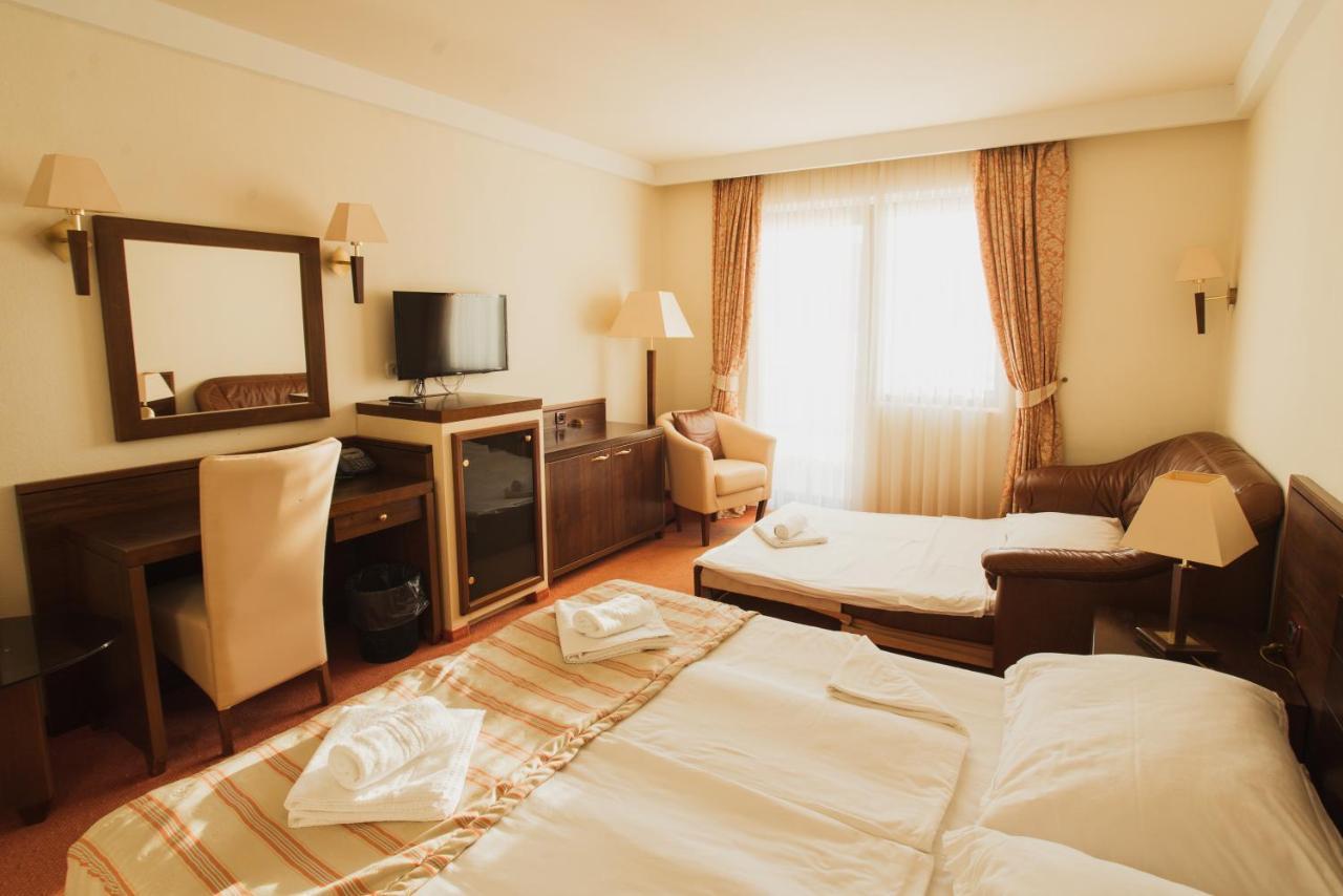Family Hotel Pagus 帕格 外观 照片